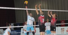 Büyük Kocaelispor voleybola renk kattı
