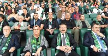 Vali Aksoy, Kocaelispor’u kutladı