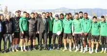 Yasin Özlü’den Kocaelispor’a tatlı ziyaret 