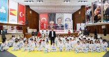 Körfez’de karate coşkusu! 105 karateci kuşaklarına kavuştu