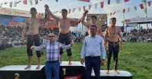 İzmitli güreşçiler, Kumluca’dan kürsü görerek döndü