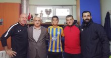 Körfez Olimpik Spor Kulübü’nde bir yıldız adayı daha çıktı