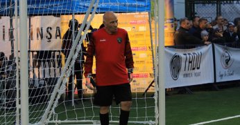 Eski toprak Sümer Yüzer yıllar sonra kaleye geçti!