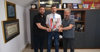 Hisareynspor’dan Şemsettin Yıldırım’a teşekkür ziyareti