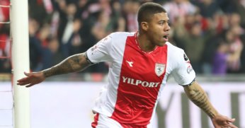 Douglas Tanque daha yakın