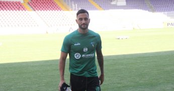Emre Nefiz gitmedi