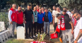 07 Gençlik, Halil Eser’in kabrini ziyaret etti