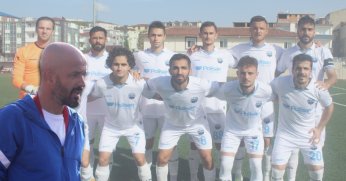 Şifo Mehmet Yılmaz futbolcularını kutladı