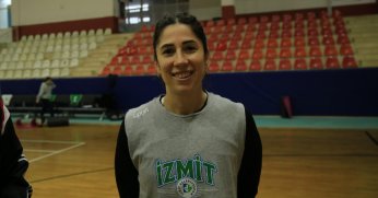 Özge Özışık: Ligi Play-Off içinde bitireceğimizi düşünüyorum