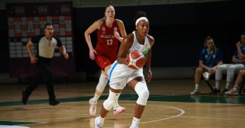 İzmit Belediyespor'dan bir galibiyet daha “131-87”