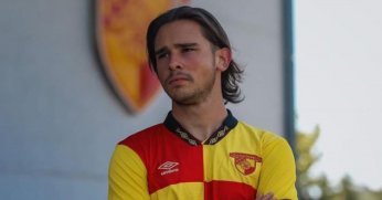 Belediye Derincespor santrfor Ege Özkayımoğlu'nu transfer etti