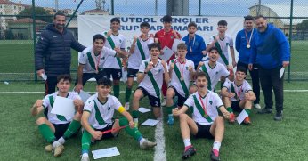 İzmit'in çocukları Türkiye yarı finallerinde!  