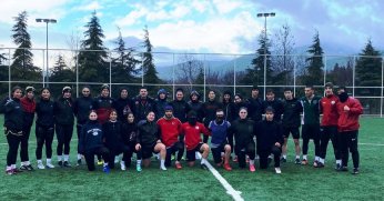 Konyalı ragbiciler Körfez'de çalışıyor