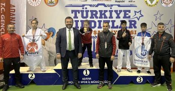 Adana'dan Körfezli karateciler geçti