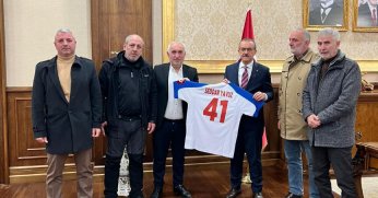 Vali Yavuz iki güzide kulübü konuk etti