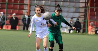 Kızlar diş geçiremedi “0-4”