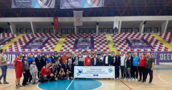 Ahmet Ünal'ı unutmadılar