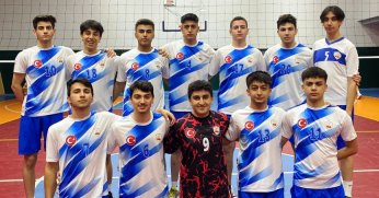Körfezli gençlerin voleybol coşkusu