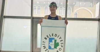 İzmitli yüzücülerden tam 12 madalya