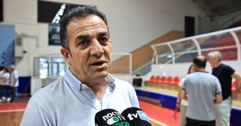 Merhum gazetesi Ahmet Akay için övgü dolu sözler