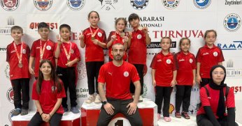 Körfezli karateciler Gemlik’ten madalyalarla döndü