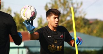 Gölcükspor’dan kaleye gençlik aşısı