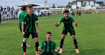 Öpüldünüz gençler! “1-2”