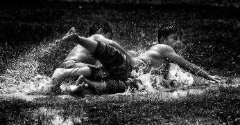 Yağlı güreşte bir AĞA nasıl davranmalıdır! 