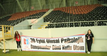 Bu pankart psikolojik danışmanlar için açıldı 