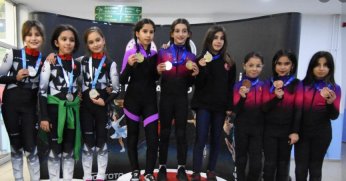 İzmitli Sürat Patenciler Erzurum’da fırtına gibi esti