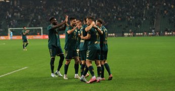 Zümrüt forma ile üçüncü kez