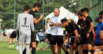 Gölcükspor’da Ömer Faruk Uzuner istifa etti 