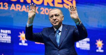 Erdoğan: Havalarından geçilmiyor!