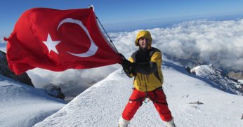 Korkusuz dağcı Sinan Fakir yeniden il temsilciliğine atandı!