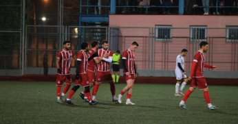 Kavaklıspor maçı ilk yarıda bitirdi! “4-1”