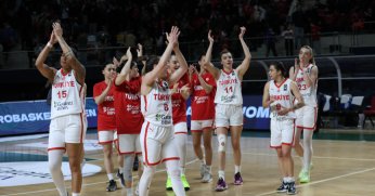 Türkiye, İzmit’i SEVİYOR! “83-76”