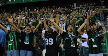 Sağı solu bırakın! Sadece maçı düşünün! 