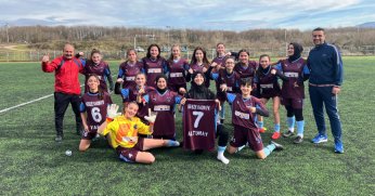 Arapçeşme’nin kızları tutulmuyor! “2-1”