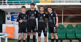 Öpüldünüz gençler!