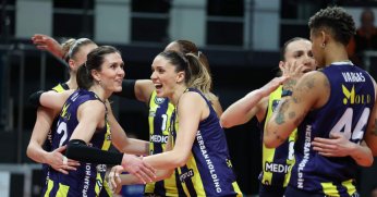 İpler Fenerbahçe Medicana’nın elinde! “3-0”