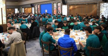 Hodri Meydan’dan DEV iftar!