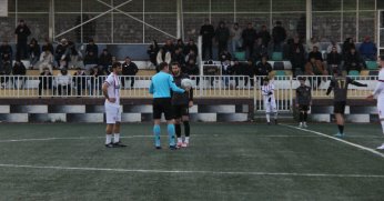 Hakemler de protesto eder!