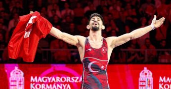 Kerem Kamal yüzümüzü güldürdü!