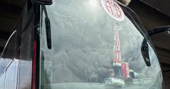 Antalyaspor genç takımına taşlı saldırı!