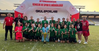 Şahanesiniz kızlar! TÜRKİYE ŞAMPİYONU oldular! 