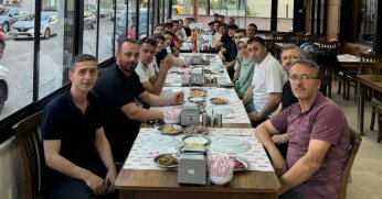 Yenişehirspor şampiyonluk yemeğinde buluştu! 