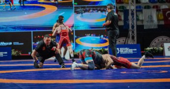 İzmit’teki dev güreş şöleni başladı!