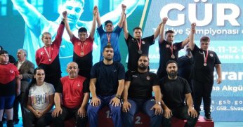 Kartepeli güreşçiler büyük başarı!