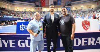 Taha Akgül: Güreşi tabana yayacağız!