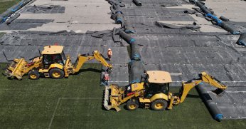 Gebze Alaettin Kurt’a halı gibi doğal çim yapılıyor!